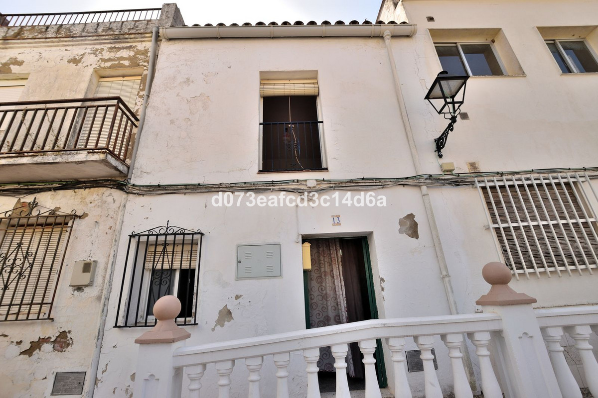 3 Bed Townhouse for sale in Cortes De La Frontera Costa Del Sol, Málaga, Spain