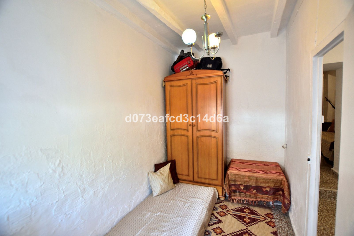 3 Bed Townhouse for sale in Cortes De La Frontera Costa Del Sol, Málaga, Spain
