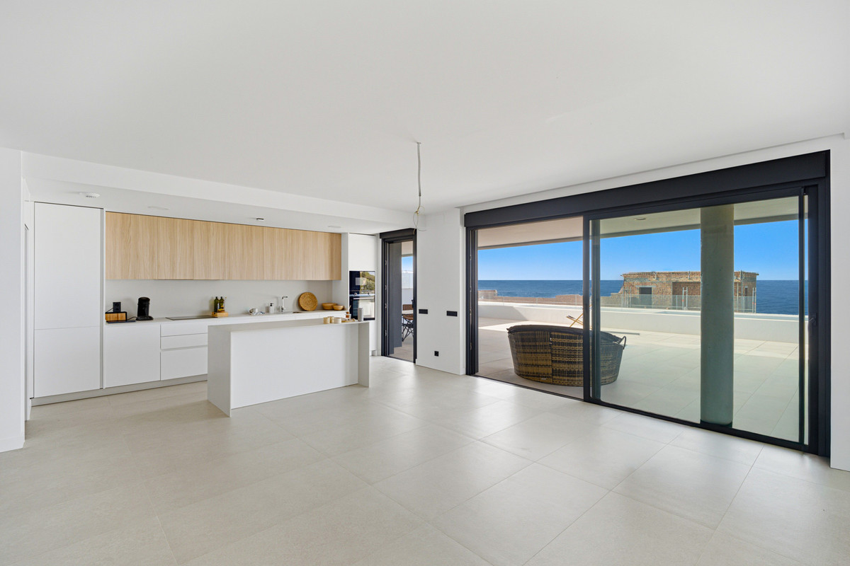 3 Bed Apartment for sale in Altos De Los Monteros Costa Del Sol, Málaga, Spain