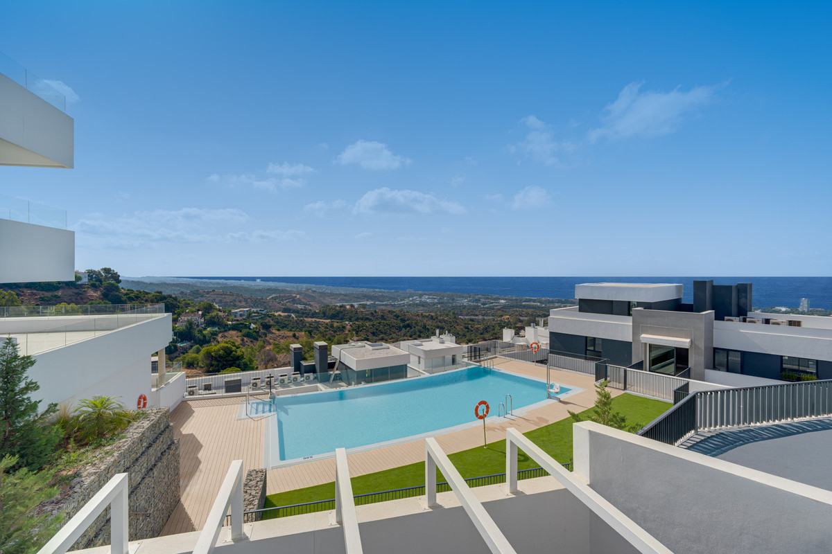 3 Bed Apartment for sale in Altos De Los Monteros Costa Del Sol, Málaga, Spain