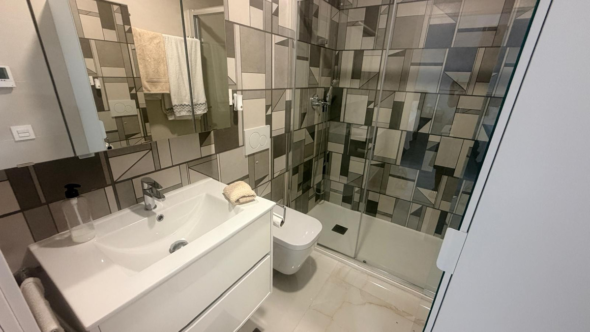 3 Bed Apartment for sale in Torrevieja Costa Blanca, Alicante, Spain