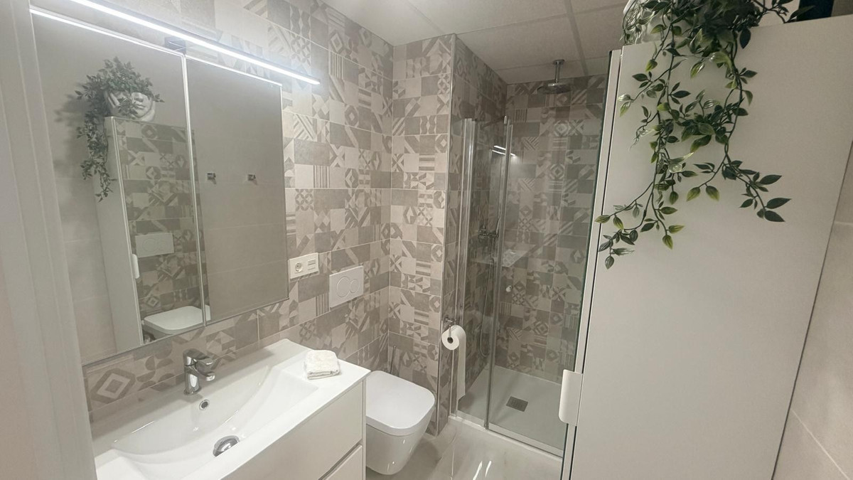 3 Bed Apartment for sale in Torrevieja Costa Blanca, Alicante, Spain
