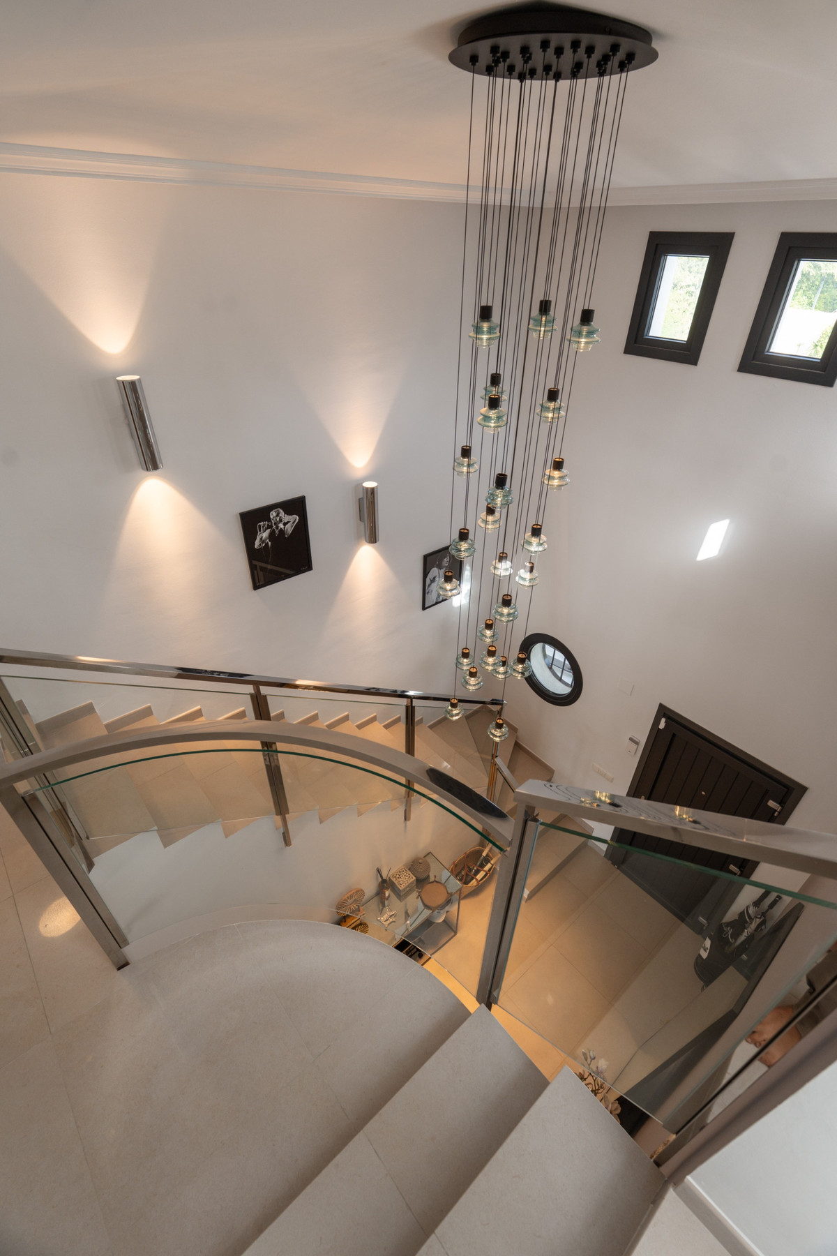 Se vende Villa - Chalet de 5 dormitorios en Costa Del Sol, Málaga, España