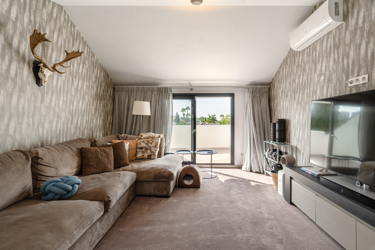 Se vende Villa - Chalet de 5 dormitorios en Costa Del Sol, Málaga, España