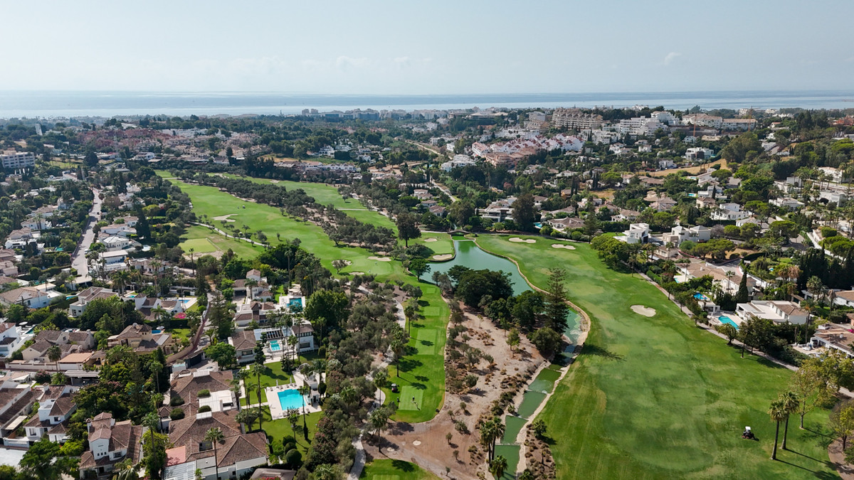 Se vende Villa - Chalet de 5 dormitorios en Costa Del Sol, Málaga, España