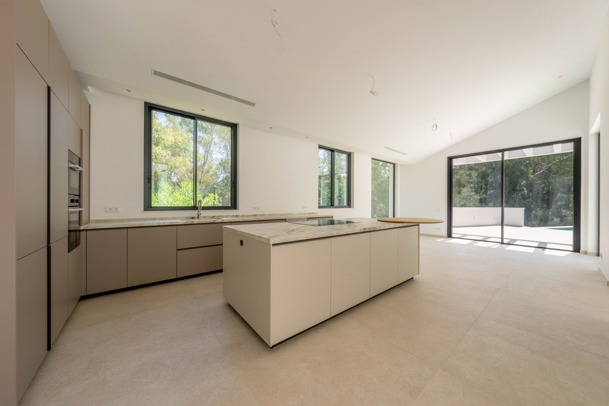 5 Bed Townhouse for sale in Sotogrande Alto Costa Del Sol, Cádiz, Spain