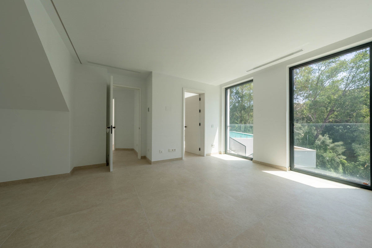 5 Bed Townhouse for sale in Sotogrande Alto Costa Del Sol, Cádiz, Spain