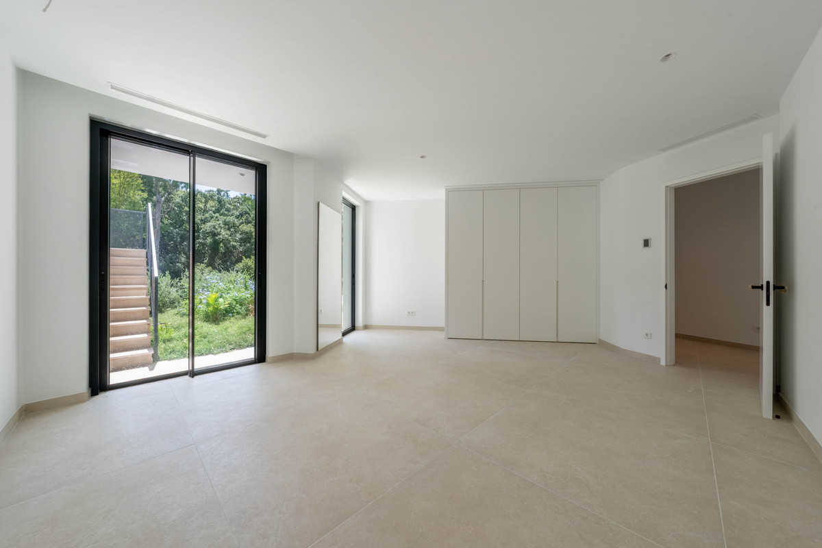 5 Bed Townhouse for sale in Sotogrande Alto Costa Del Sol, Cádiz, Spain