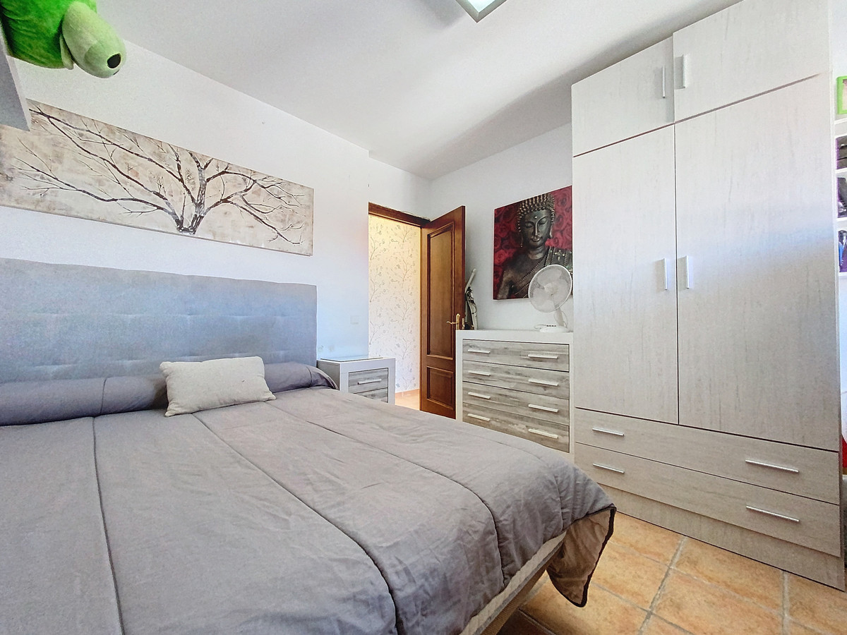 Se vende Apartamento Planta Media de 3 dormitorios en Costa Del Sol, Málaga, España