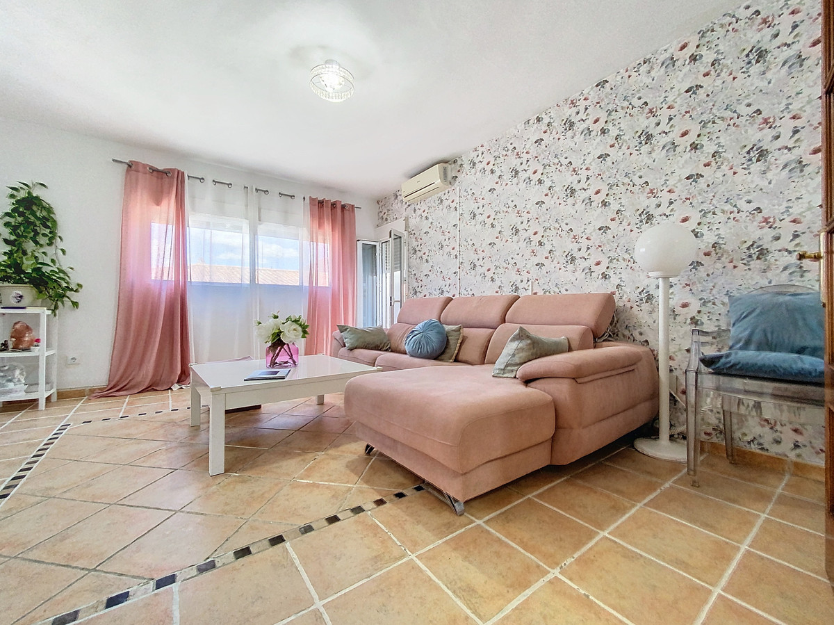 Se vende Apartamento Planta Media de 3 dormitorios en Costa Del Sol, Málaga, España