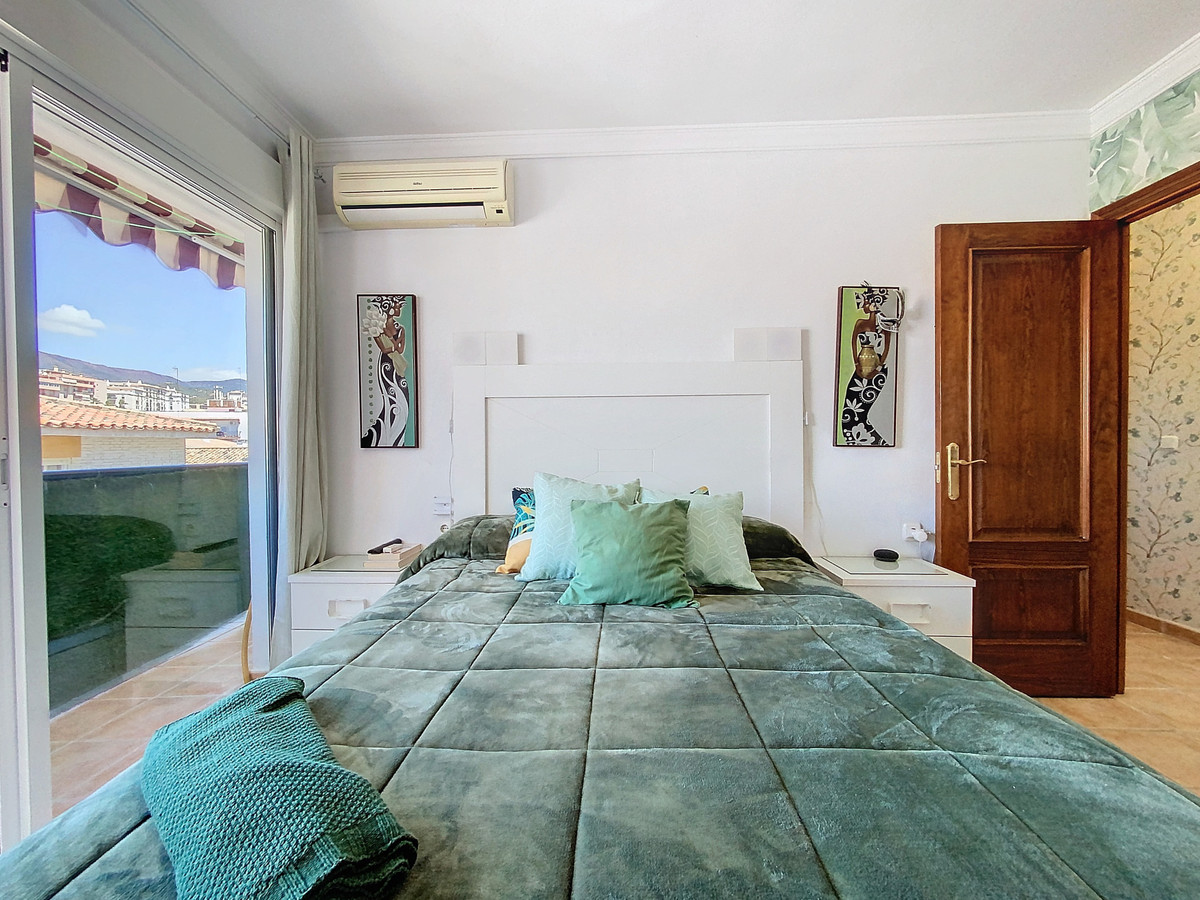 Se vende Apartamento Planta Media de 3 dormitorios en Costa Del Sol, Málaga, España