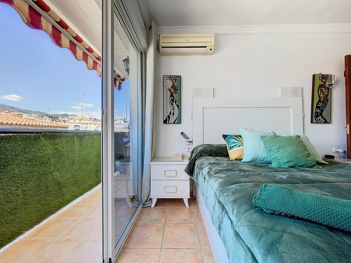 Se vende Apartamento Planta Media de 3 dormitorios en Costa Del Sol, Málaga, España