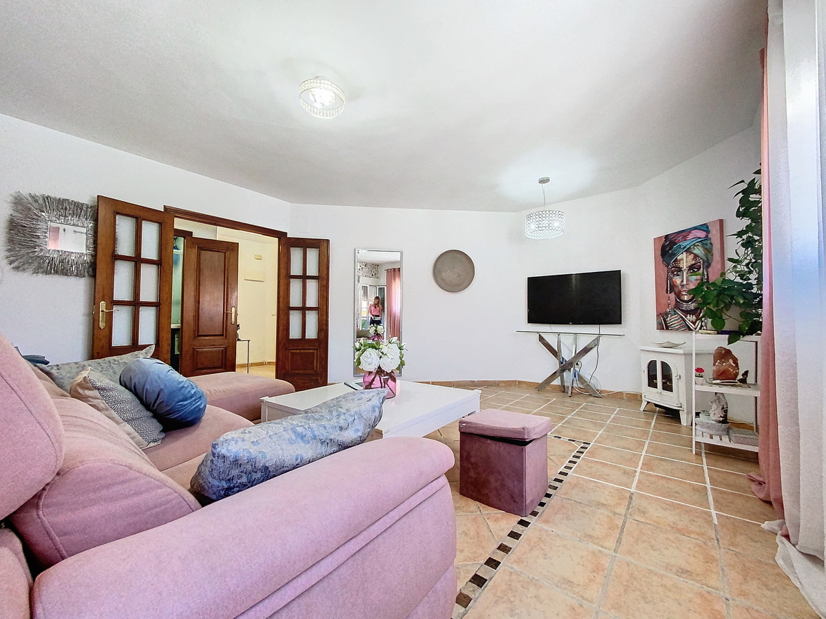 Se vende Apartamento Planta Media de 3 dormitorios en Costa Del Sol, Málaga, España