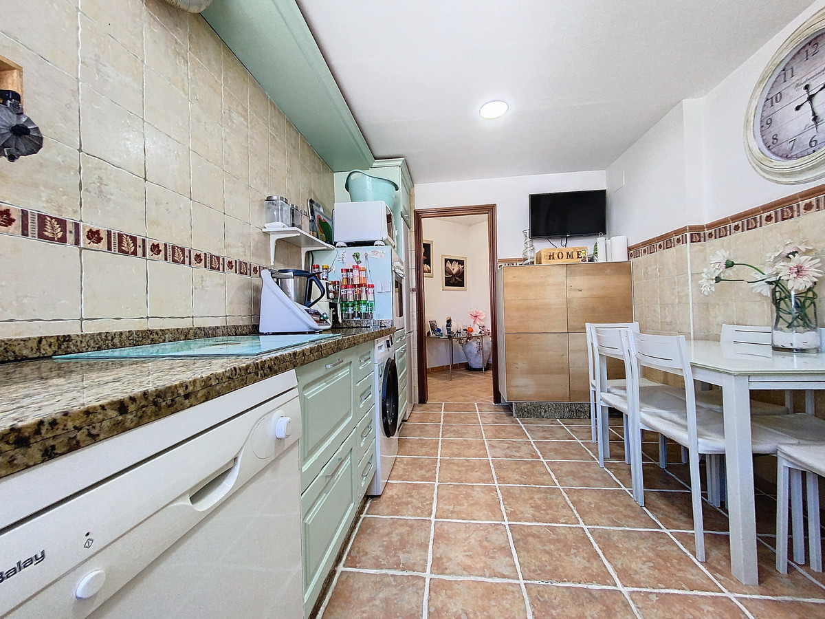 Se vende Apartamento Planta Media de 3 dormitorios en Costa Del Sol, Málaga, España