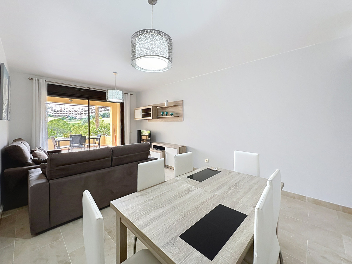 2 Bed Apartment for sale in La Duquesa Costa Del Sol, Málaga, Spain