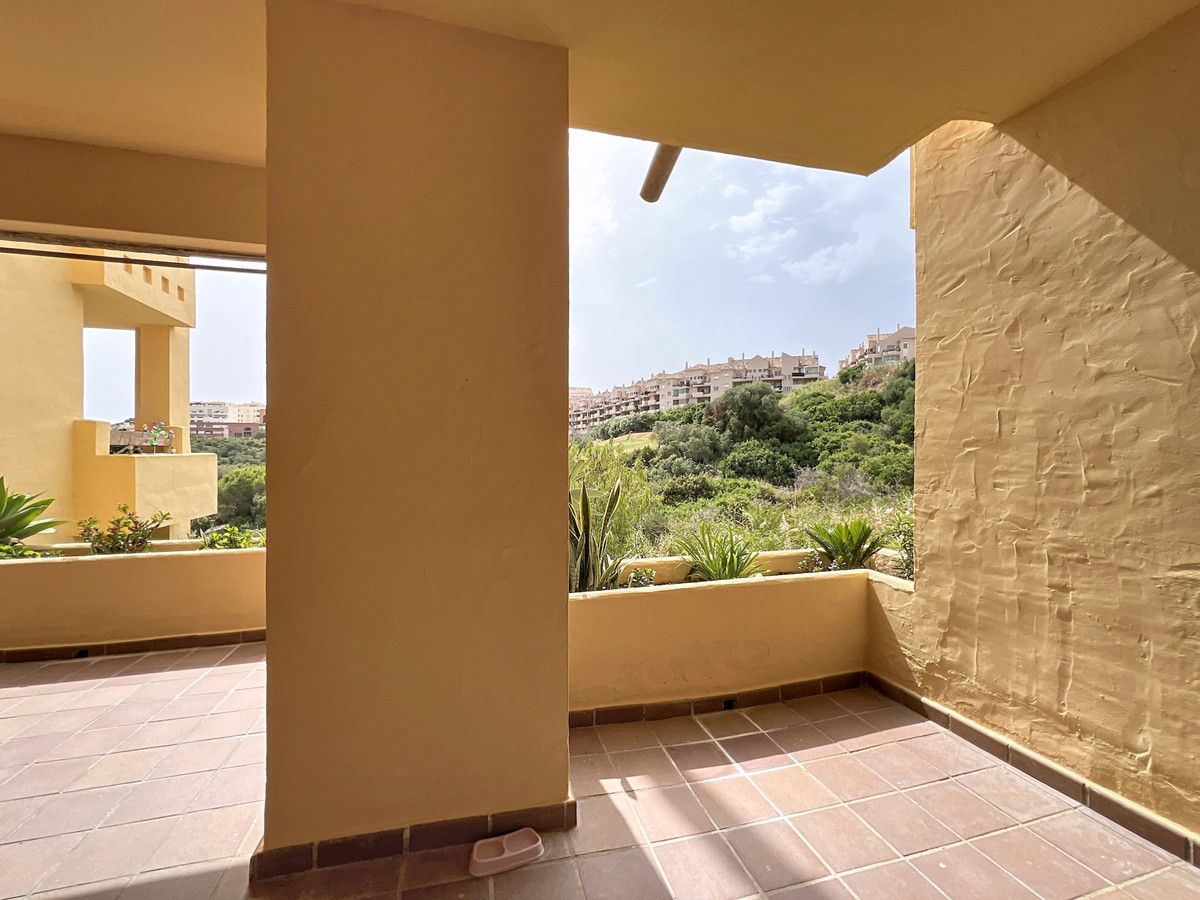 2 Bed Apartment for sale in La Duquesa Costa Del Sol, Málaga, Spain