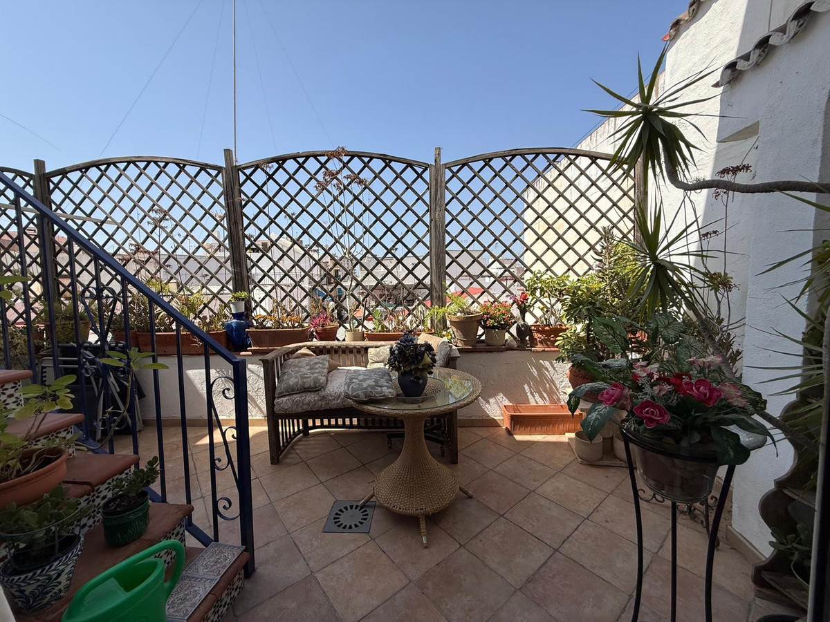 6 Bed Townhouse for sale in Marbella Costa Del Sol, Málaga, Spain