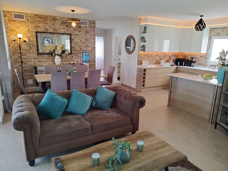 5 Bed Townhouse for sale in Torrevieja Costa Blanca, Alicante, Spain