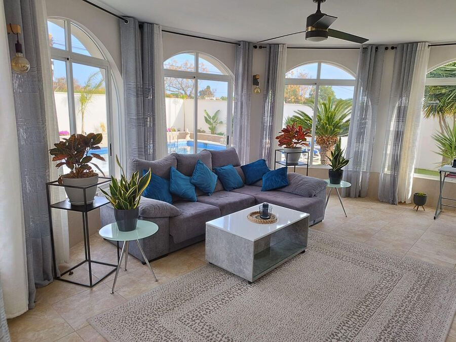 5 Bed Townhouse for sale in Torrevieja Costa Blanca, Alicante, Spain