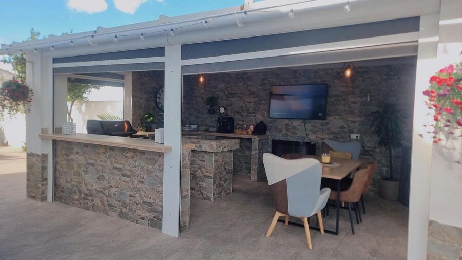 5 Bed Townhouse for sale in Torrevieja Costa Blanca, Alicante, Spain