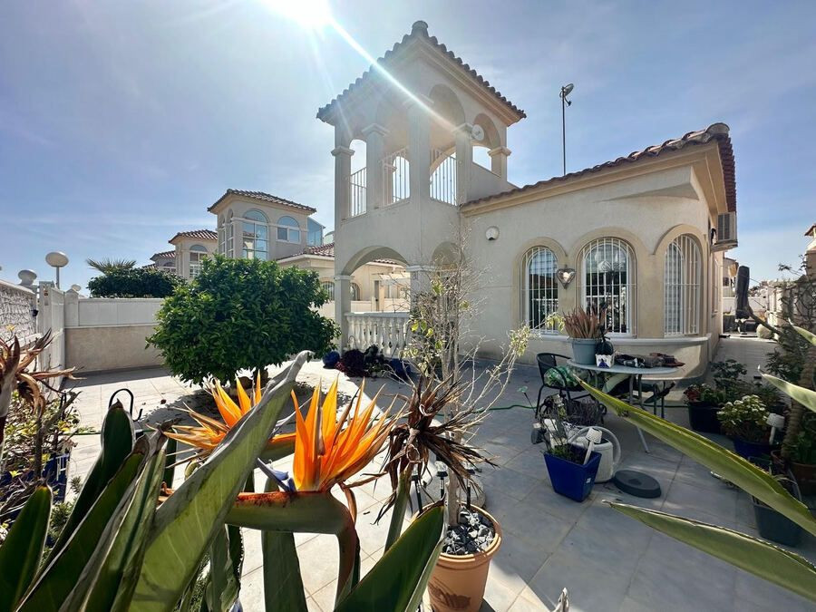 2 Bed Townhouse for sale in Algorfa Costa Blanca, Alicante, Spain