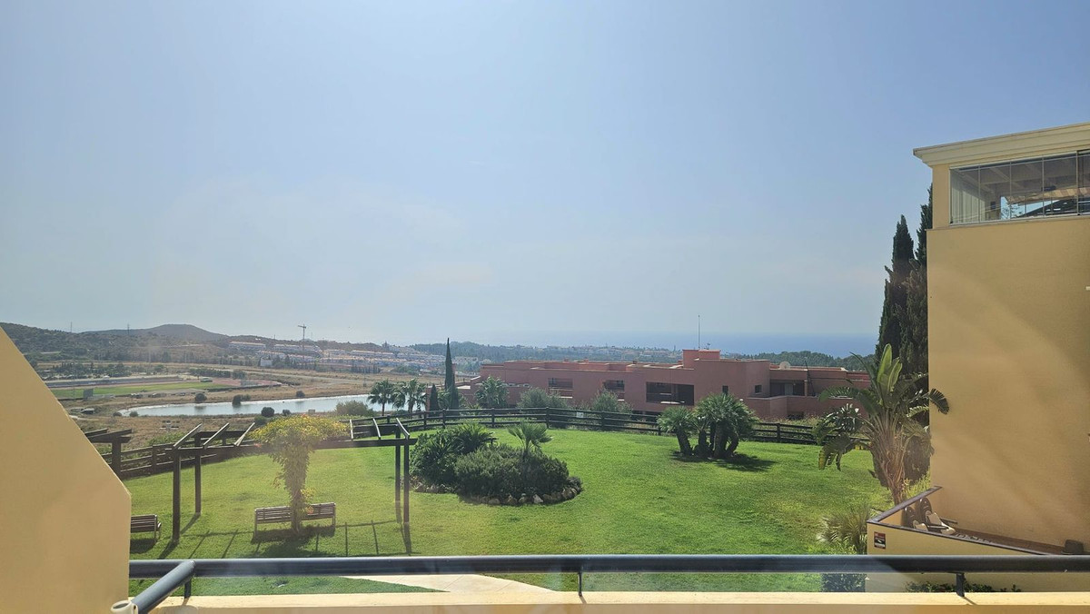 Se vende Apartamento Planta Media de 2 dormitorios en Costa Del Sol, Málaga, España