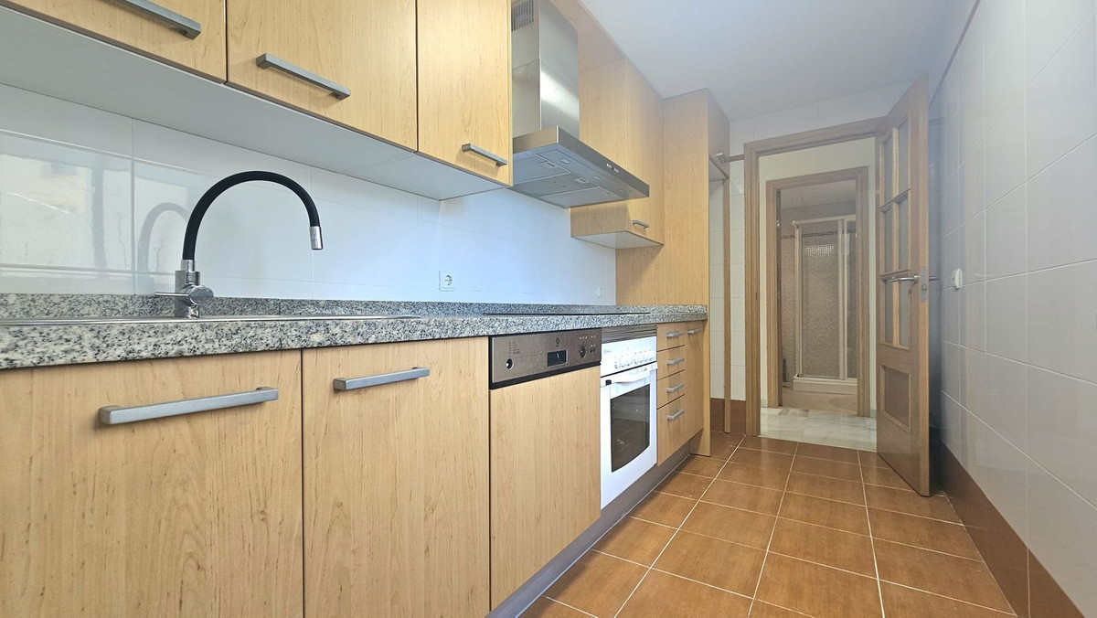 Se vende Apartamento Planta Media de 2 dormitorios en Costa Del Sol, Málaga, España