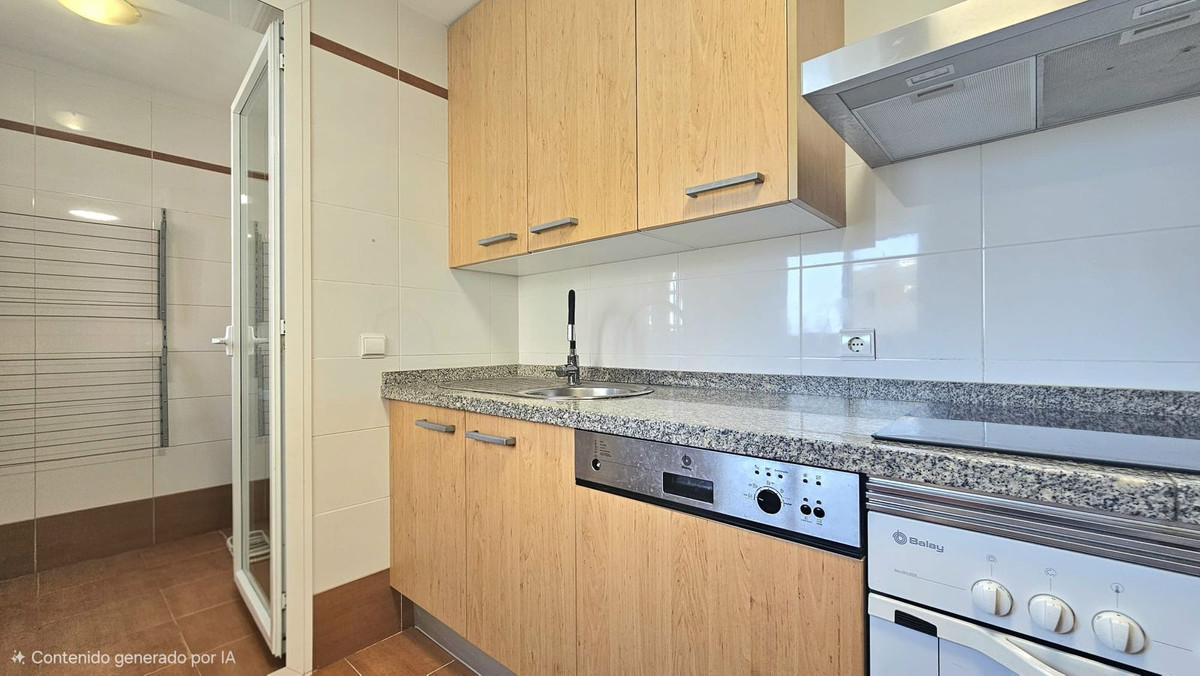Se vende Apartamento Planta Media de 2 dormitorios en Costa Del Sol, Málaga, España