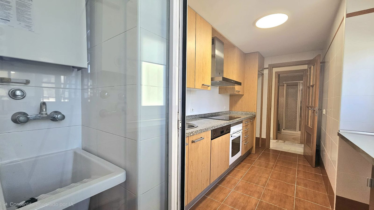 Se vende Apartamento Planta Media de 2 dormitorios en Costa Del Sol, Málaga, España