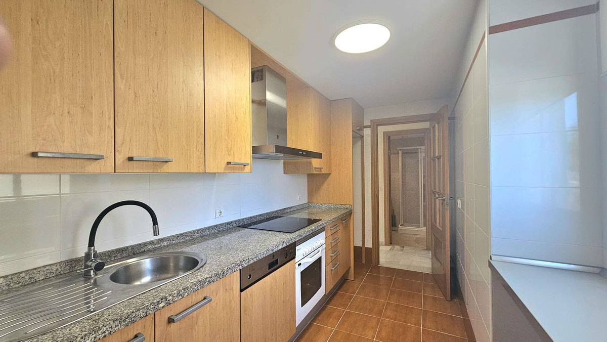 Se vende Apartamento Planta Media de 2 dormitorios en Costa Del Sol, Málaga, España