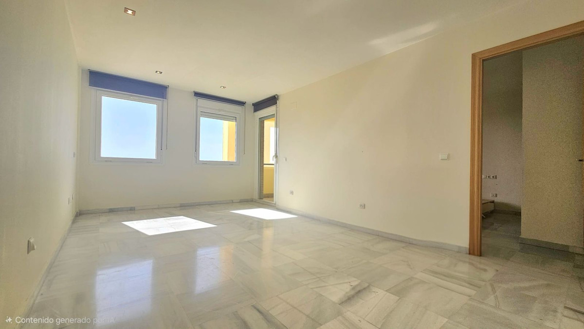 Se vende Apartamento Planta Media de 2 dormitorios en Costa Del Sol, Málaga, España