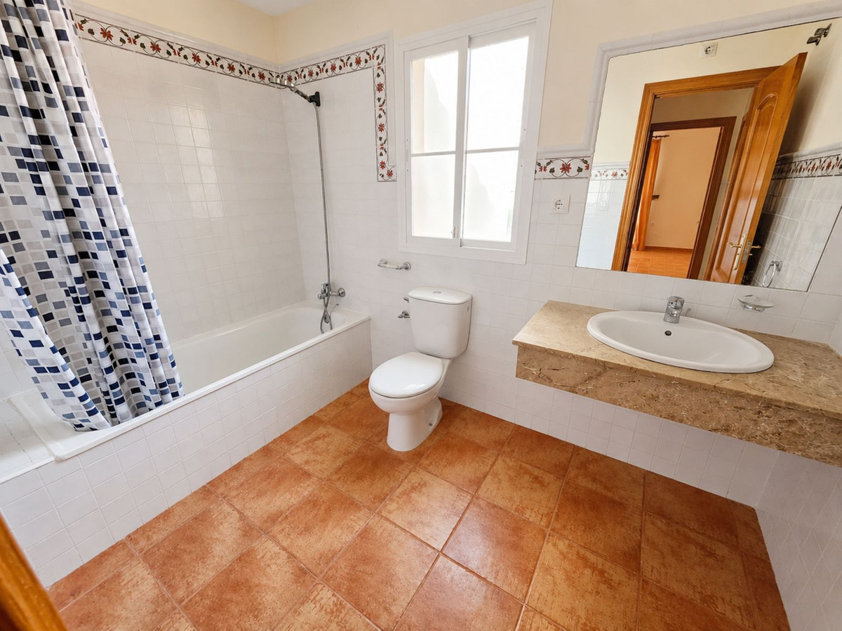 4 Bed Townhouse for sale in La Alcaidesa Costa Del Sol, Cádiz, Spain