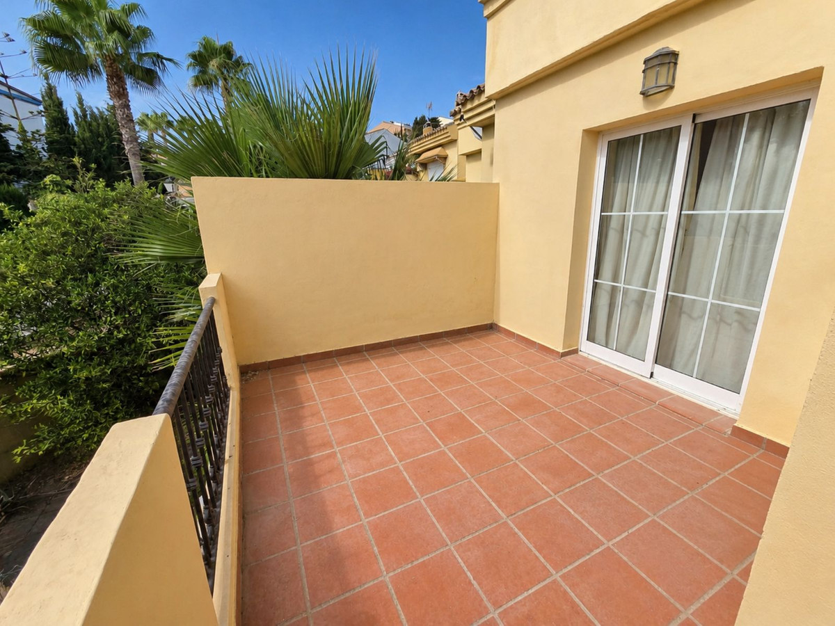 4 Bed Townhouse for sale in La Alcaidesa Costa Del Sol, Cádiz, Spain