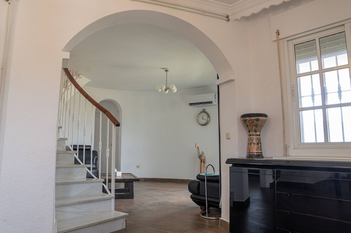 6 Bed Townhouse for sale in Alhaurín De La Torre Costa Del Sol, Málaga, Spain