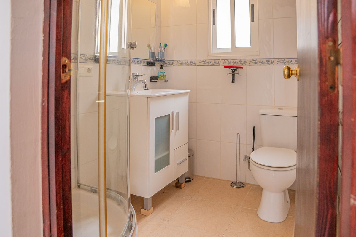 6 Bed Townhouse for sale in Alhaurín De La Torre Costa Del Sol, Málaga, Spain