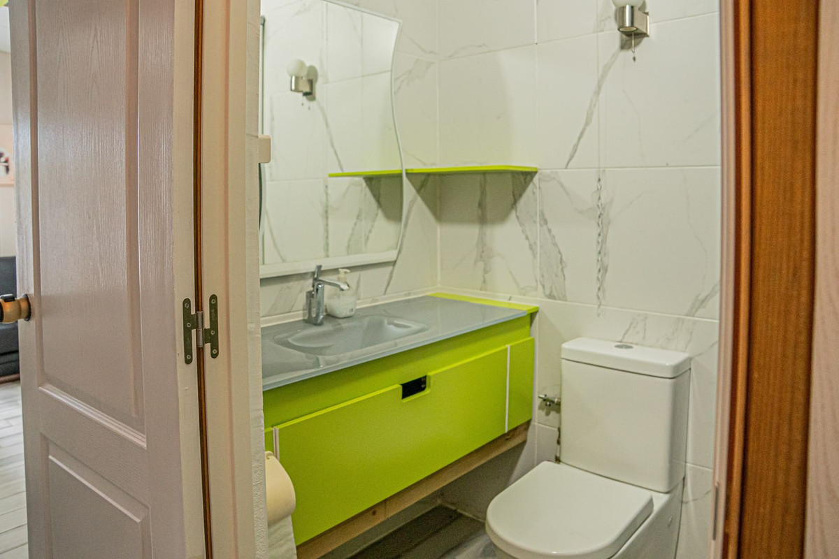 6 Bed Townhouse for sale in Alhaurín De La Torre Costa Del Sol, Málaga, Spain