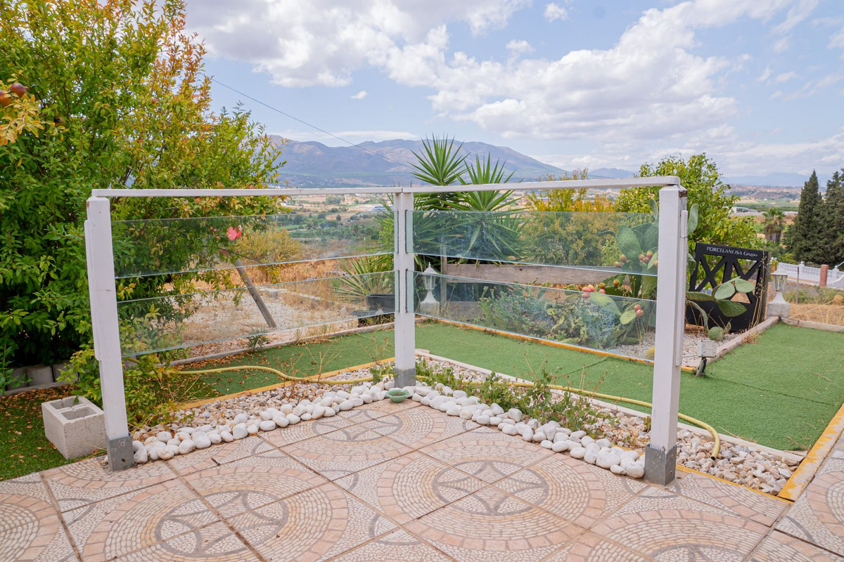 6 Bed Townhouse for sale in Alhaurín De La Torre Costa Del Sol, Málaga, Spain