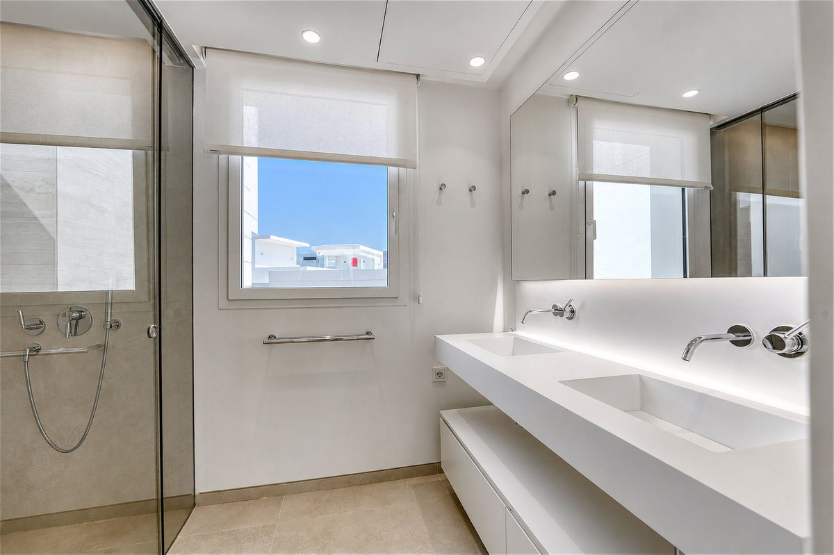 3 Bed Apartment for sale in Ojén Costa Del Sol, Málaga, Spain
