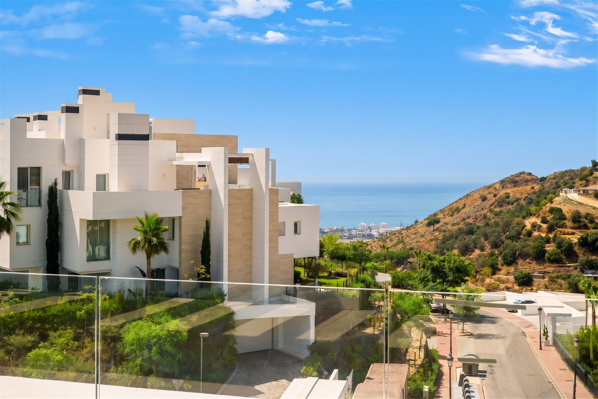 3 Bed Apartment for sale in Ojén Costa Del Sol, Málaga, Spain