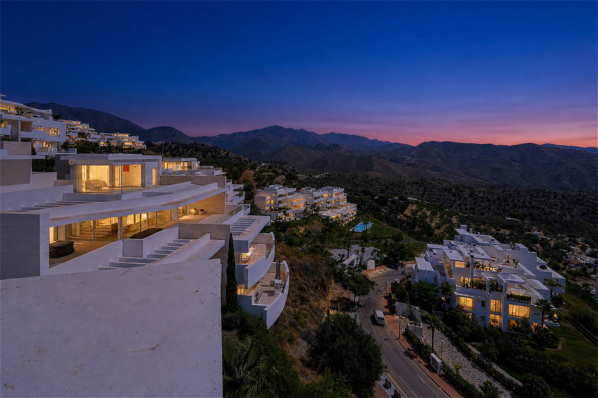 3 Bed Apartment for sale in Ojén Costa Del Sol, Málaga, Spain