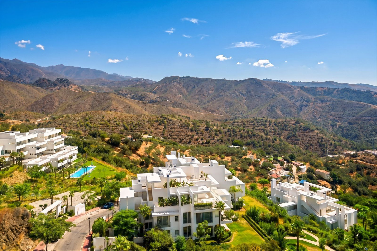 3 Bed Apartment for sale in Ojén Costa Del Sol, Málaga, Spain