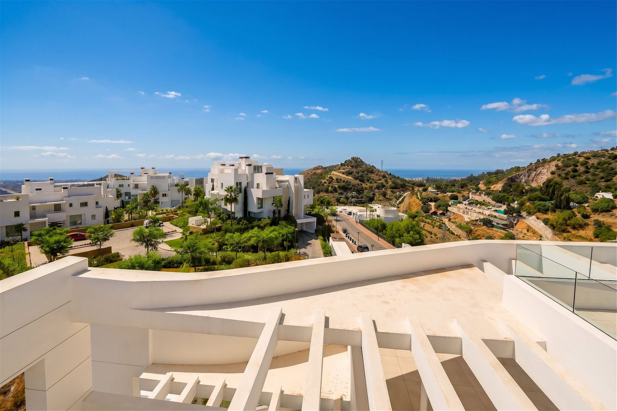 3 Bed Apartment for sale in Ojén Costa Del Sol, Málaga, Spain