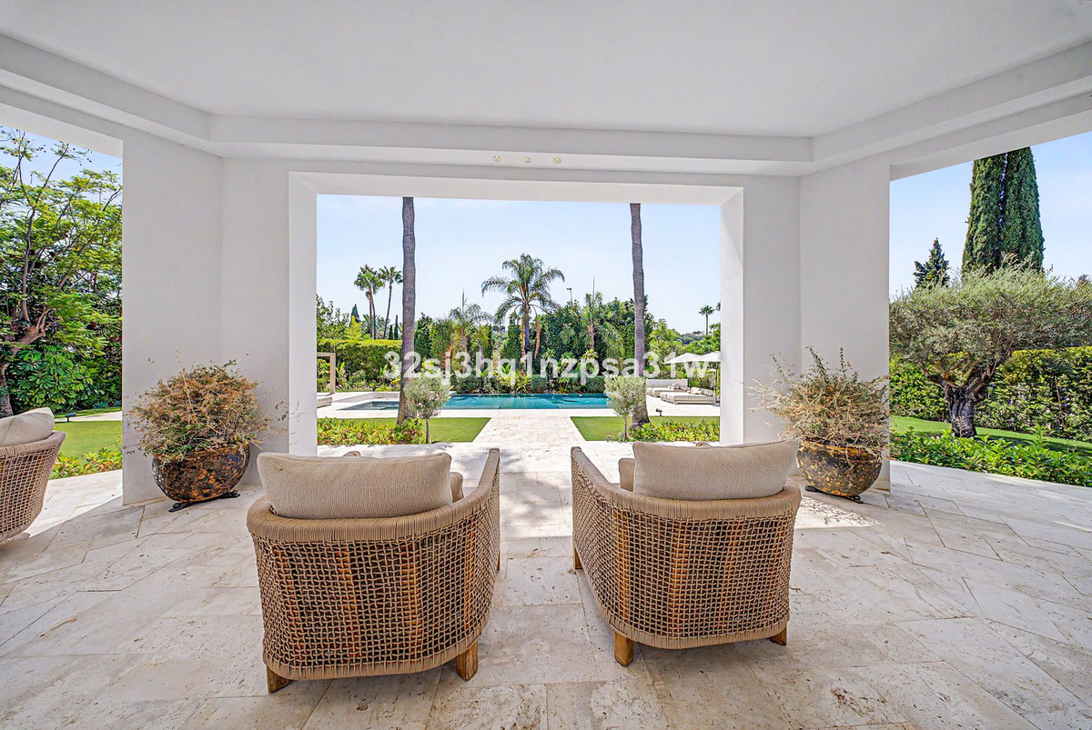 Se vende Villa - Chalet de 5 dormitorios en Costa Del Sol, Málaga, España