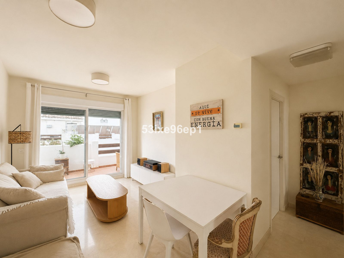 2 Bed Apartment for sale in Estepona Costa Del Sol, Málaga, Spain