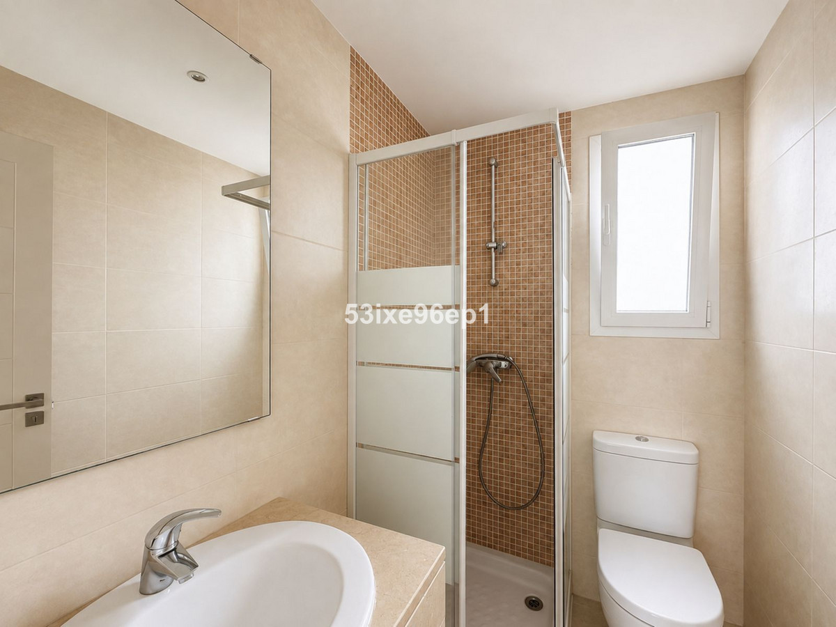 2 Bed Apartment for sale in Estepona Costa Del Sol, Málaga, Spain