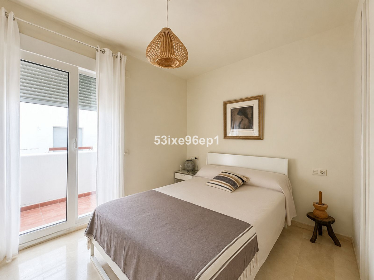 2 Bed Apartment for sale in Estepona Costa Del Sol, Málaga, Spain