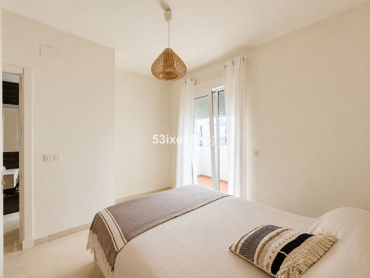 2 Bed Apartment for sale in Estepona Costa Del Sol, Málaga, Spain