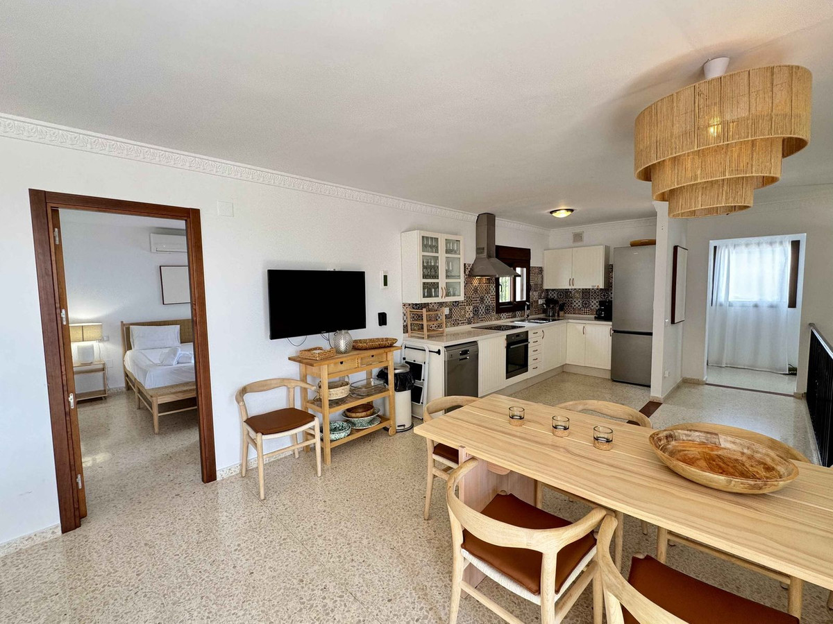 6 Bed Townhouse for sale in La Cala De Mijas Costa Del Sol, Málaga, Spain