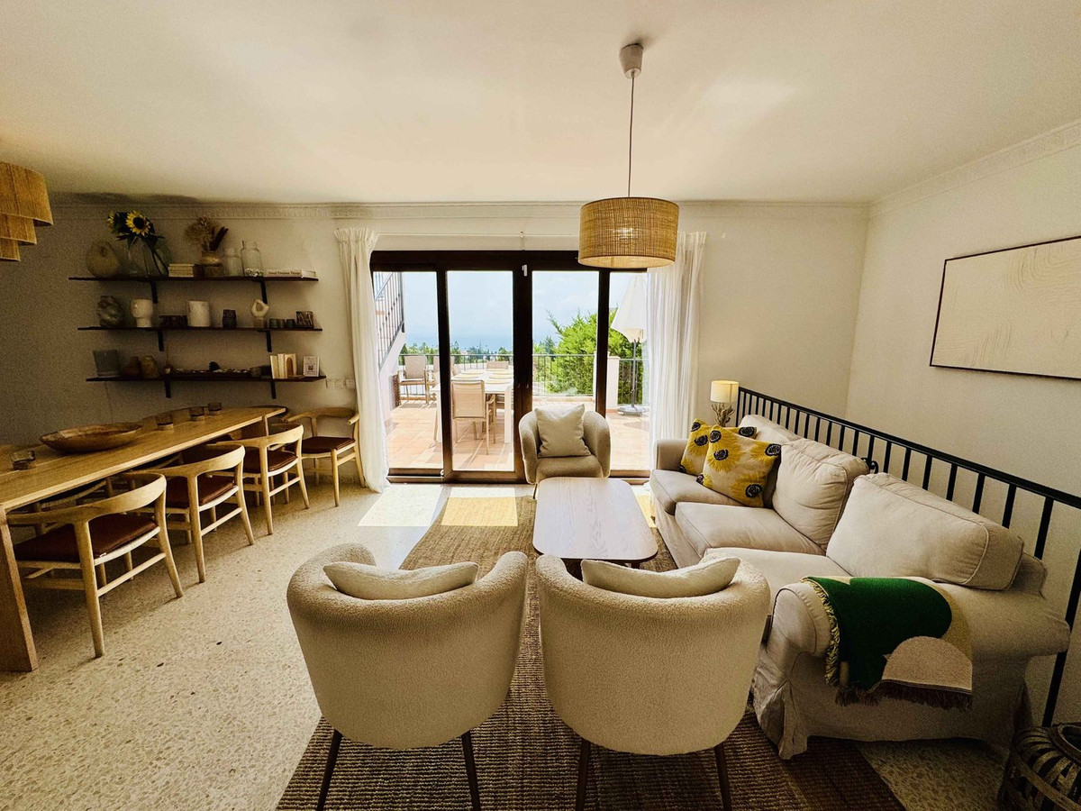 6 Bed Townhouse for sale in La Cala De Mijas Costa Del Sol, Málaga, Spain