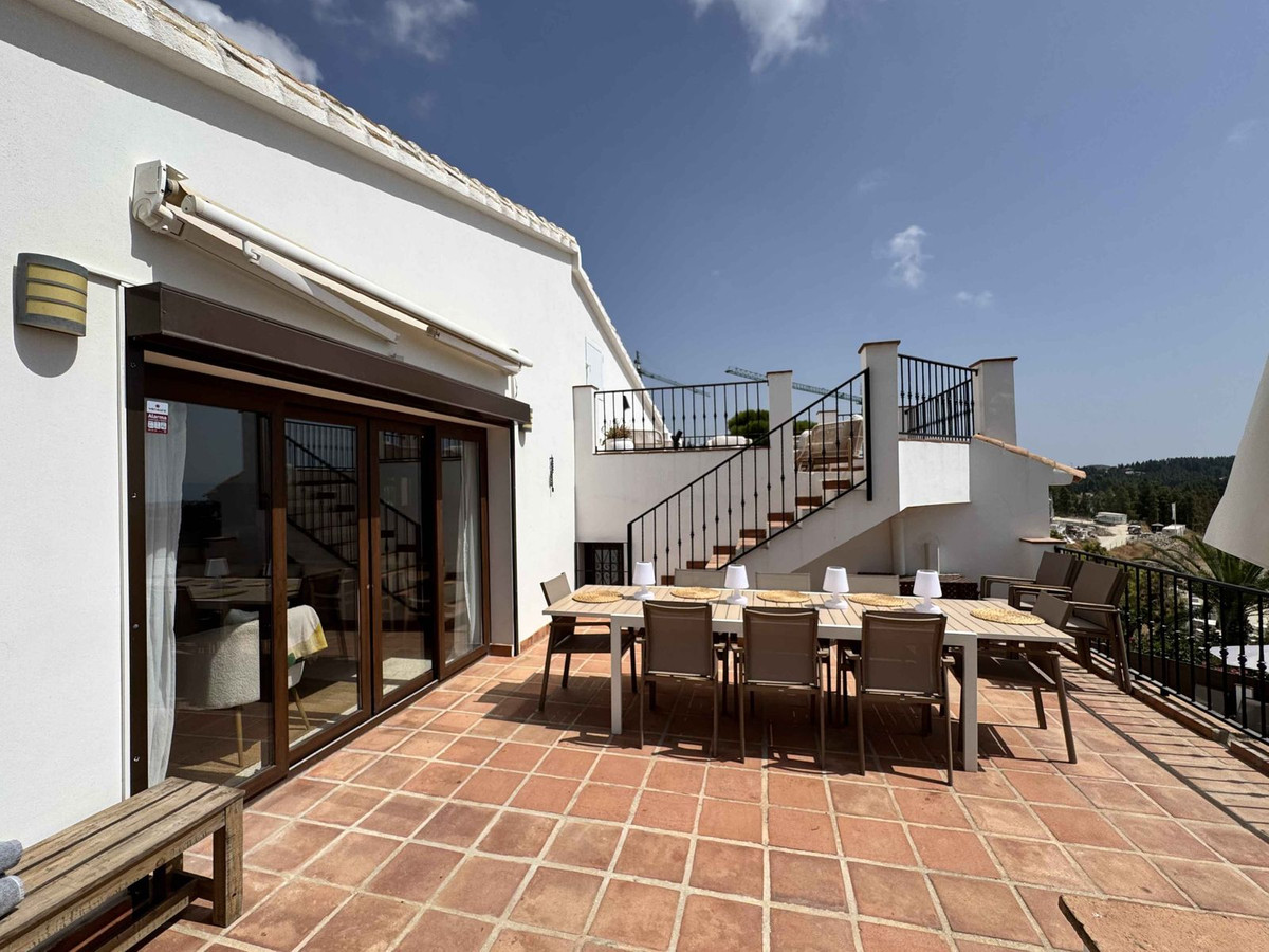 6 Bed Townhouse for sale in La Cala De Mijas Costa Del Sol, Málaga, Spain